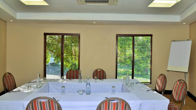 Protea Hotel Winkler White River Bagian luar foto