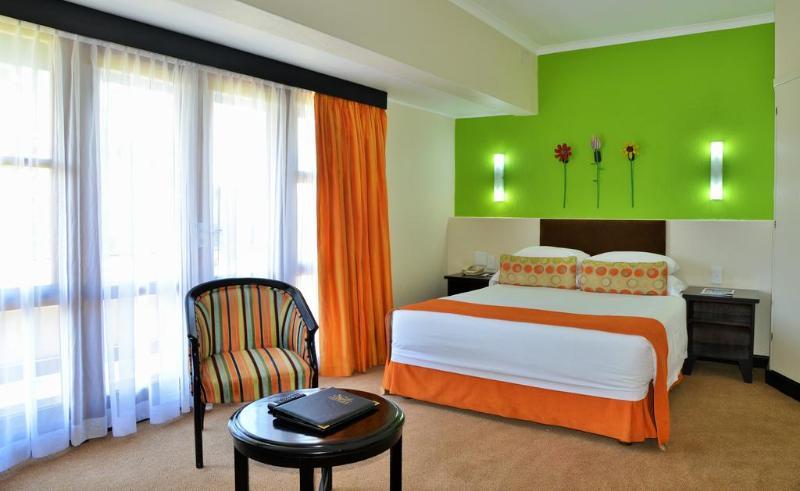 Protea Hotel Winkler White River Bagian luar foto